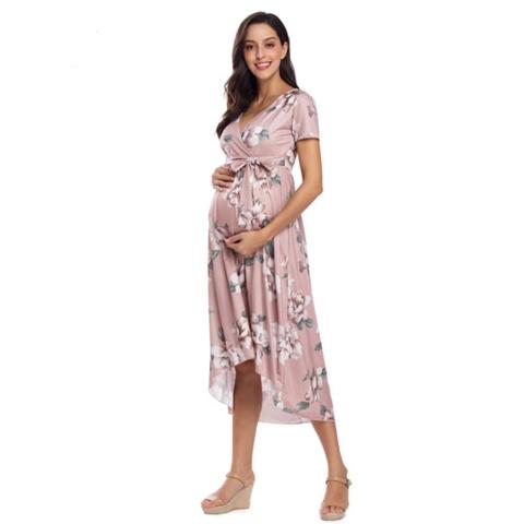 Fitted floral dress for expectant woman