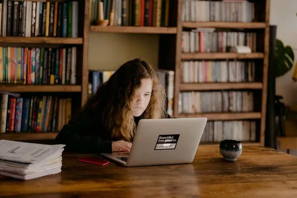 homeschooling - AmyandRose Studying during Corona Virus Pandemic