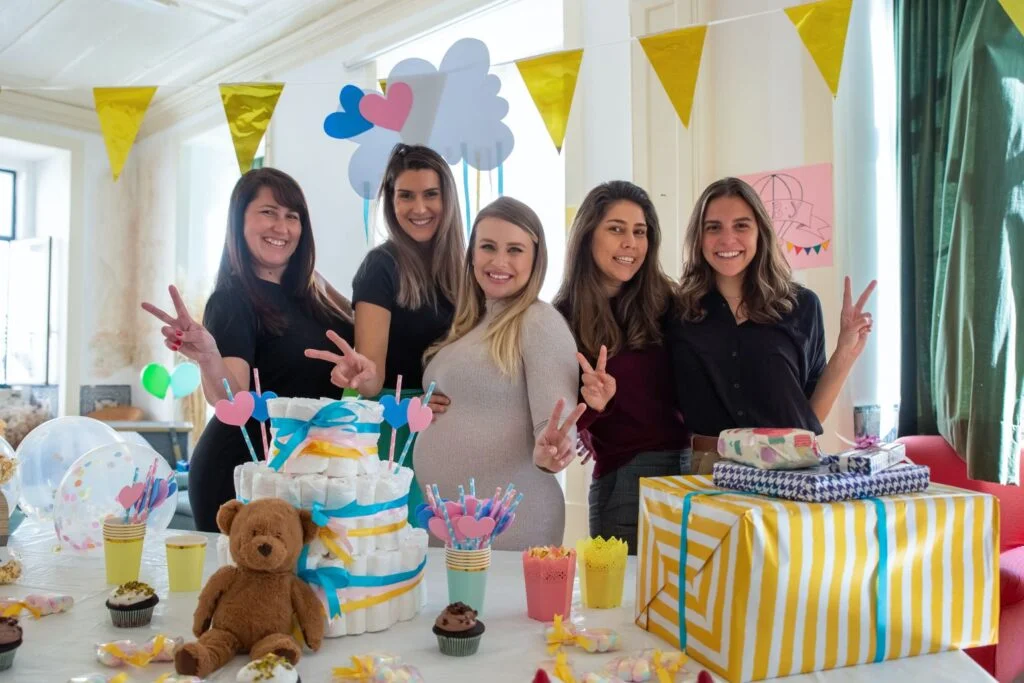 Baby Shower Venues - AmyandRose Baby Shower Venues - Host's House