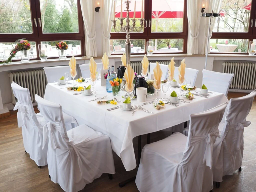 Baby Shower Venues - AmyandRose Baby Shower Venues - Indoor Restaurant