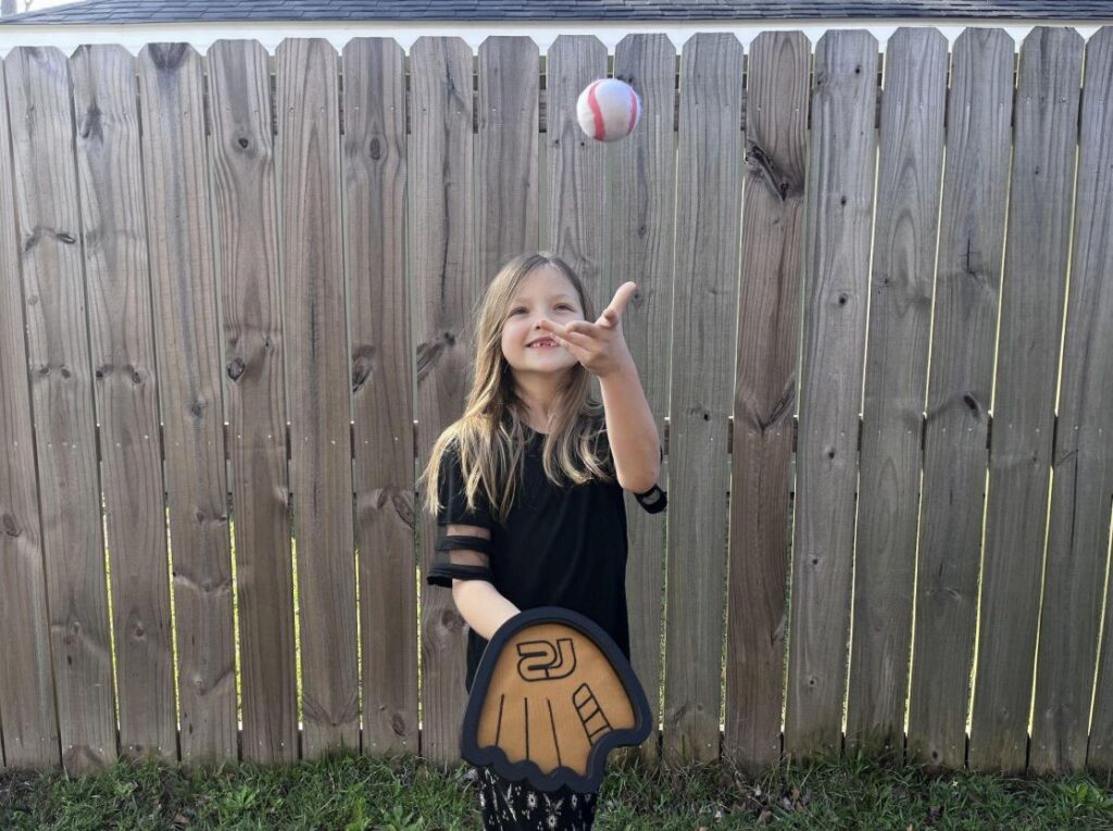 - AmyandRose Choose the Right Toys