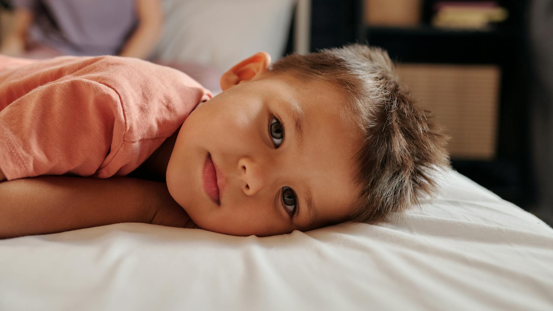toddler waking up too early illustration for How to Handle Early Morning Wakings in Toddlers
