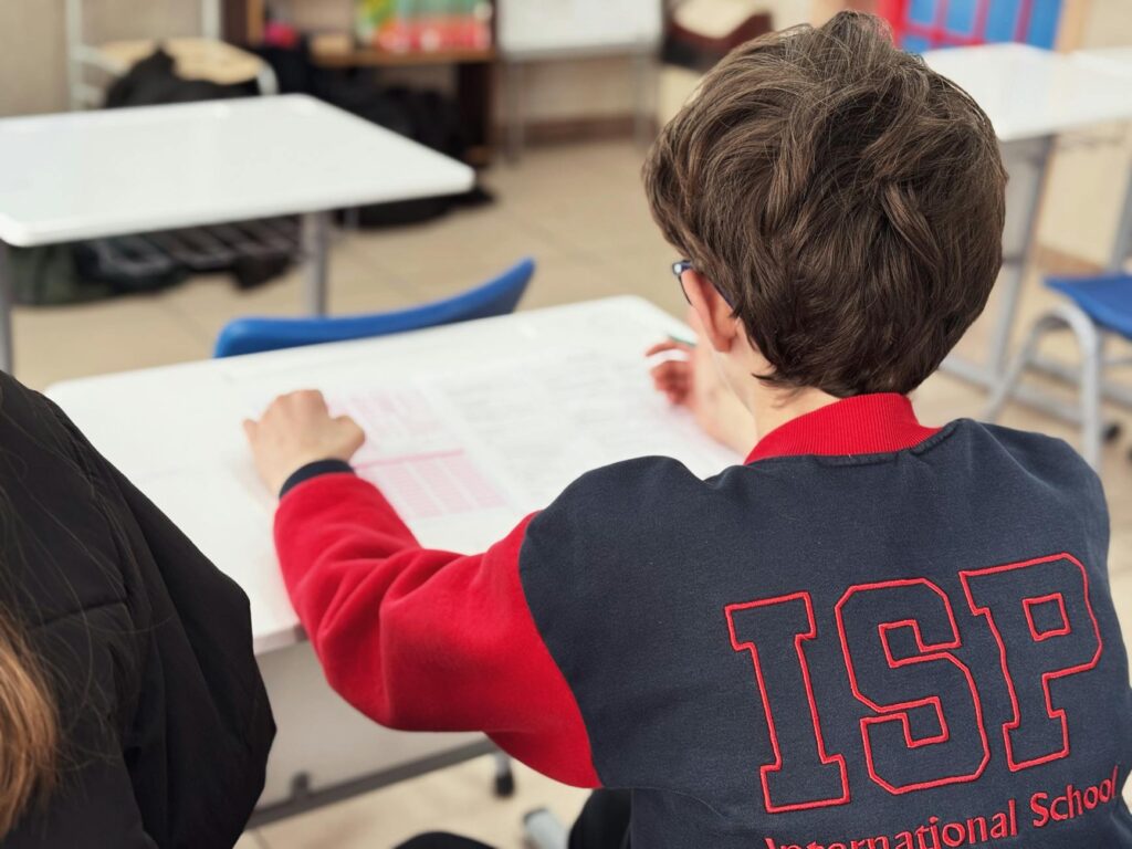 Illustration of Public vs Private School: How to Choose for Your Child